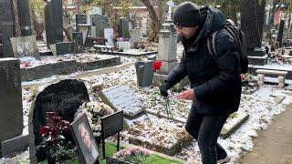 Наконец-то на кладбище появилось место захоронения актёра Игоря Ясуловича  Новодевичье кладбище