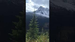 Iceberg Lake in the fall  #hiking #glaciernationalpark #nationalpark  #glaciernps #travel #montana