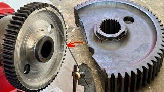 Motivationally Process  A Unpredictable Repaired Of Broken Truck Gear Gerari By Elegant Technique