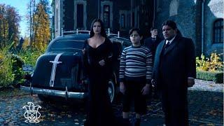 Wednesday farewells her parents Morticia and Gomez and brother Pugsley.