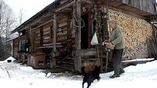 The simple life of a grandfather in the mountains far from civilization. A house without light.