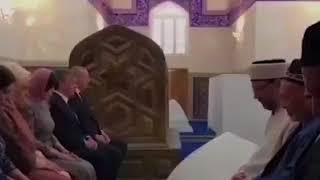 الطيب أردوغان يتلو القرآن الكريم في اوزباكستان