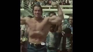 The day Arnold taught these beautiful girls to move their pecs 