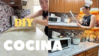 Remodelando la COCINA con - de $5. MARMOL del DOLLAR TREE pobres rentas DIY.