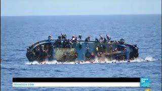 Méditerranée  les images impressionnantes dun bateau surpeuplé qui chavire au large de la Libye