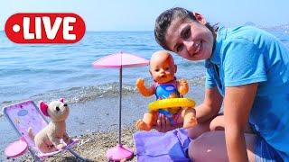  Ayşe Gül ile birlikte plaja gidiyor Baby Born dışarıda - seçkin bölümler