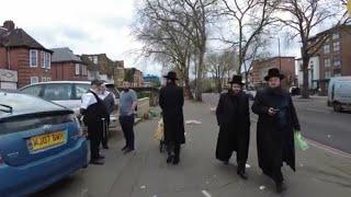 Exploring Stamford Hill London