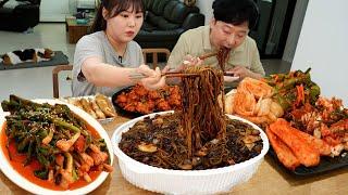 파김치오이소박이총각김치양파김치 모듬김치와 쟁반짜장면 먹방깐풍기와 군만두도 있어요 Kimchi & Jajangmyeon MUKBANG