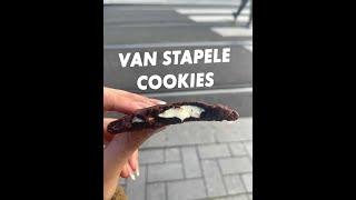 Van Stapele Koekmakerij cookies in Amsterdam - DARK CHOCOLATE AND VANILLA COOKIES