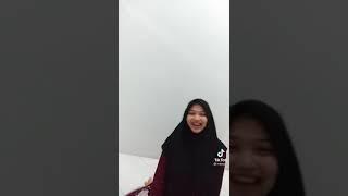 Tiktok Tante cantik goyang bokong ampe sakit pinggang