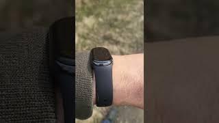 Почему Mi Band измеряет пульс колбасы?