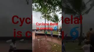 Massive Swell in Reunion from Cyclone Belal