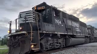 Norfolk Southern P45 out from Seneca SC Z line 2015 hrs Friday 19 May 2023 71° 76% E 3-5 31400ft