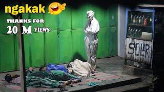 ngakak  Prank Pocong bocil lagi tidur sampe kocar kacir