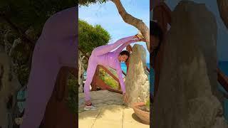 Over splits challenge  flexibility challenge  Lera the gymnast #gymnast #split #shorts