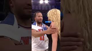 Iggy Azelia came to congratulate Brunson after his 40 piece in MSG#shorts