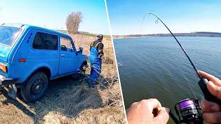 Рыбалка с приключениями - Синий трактор  Мормышка против поплавка Fishing adventure