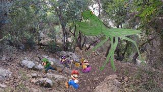 Wario Waluigi Mario & Luigi Dies By Giant Praying Mantis While Getting Lost In The Jungle