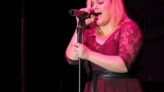 Kelly Clarkson covers Little Big Towns Girl Crush