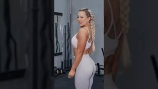 Beautiful fitness lady just amazing and wanted to comment