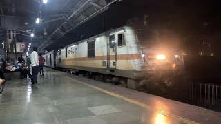 PAWAN EXPRESS ARRIVING THANE AT NIGHT11062 JAYNAGAR MUMBAI LTT INDIAN RAILWAYS