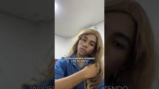 AQUELA MENINA FAZENDO LIVE NO INSTA