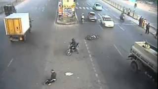 A lucky escape in a Stunning accident in Bangalore