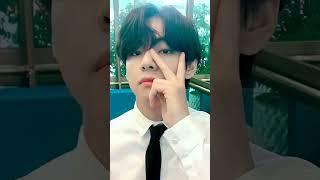 NMIXXs Haewon did BTS V pose in her live#bts#vbts #nmixx#haewon