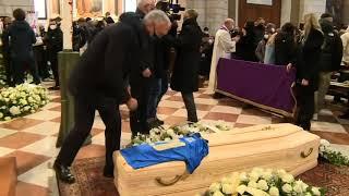 Funeral of Italian World Cup ace Paolo Rossi takes place