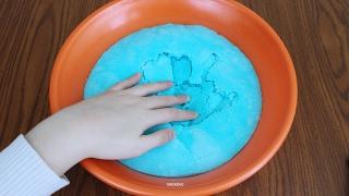 How to Make Iceberg Slime DIY Crunchy Fluffy Slime