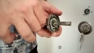 Çelik kapı kolu sabitleme