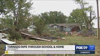 Tornado tears off roof damages building in Jay County