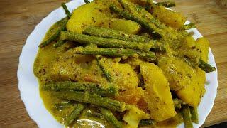 সরষে দিয়ে সজনে ডাটা আলুর ঝাল  Sojne Data Diye Sorshe Jhal  Drumstick curry with Mustard Seeds