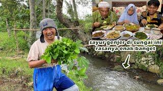 Cari Genjer Di Sungai Buat Buka Puasa Tumis Genjer Sambal Padang Opor Ayam Kampung Gorengan Emak