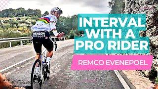 WORLD CHAMPION vs AMATEUR CYCLIST  Interval on the wheel of Remco Evenepoel 