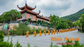  Alms Round  Ba Vang Pagoda