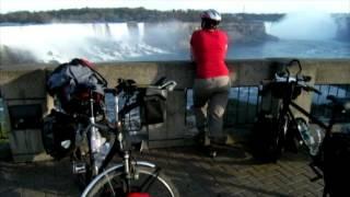 Miri & Chris on the Bike New York - Detroit