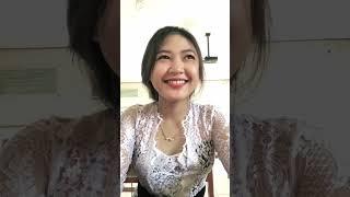 Cewek Pakek Batik Putih Cantik