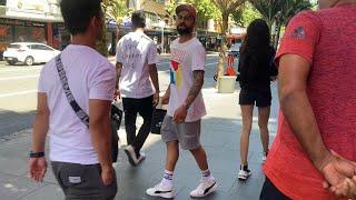 Virat Kohli Shopping on Auckland Streets