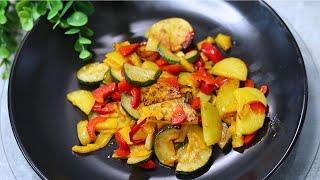 Recipe for delicious fried potatoes with zucchini and peppers this vegetable pan is quick easy