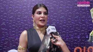 ഗ്ലാമറിന് പര്യായം  കറുപ്പ് സാരിയിൽ Jacqueline Fernandez നെ കണ്ടാൽ കണ്ണെടുക്കാൻ തോന്നില്ല  VFA2020