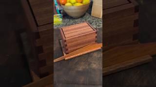 Check out this sapele butter dish with tapered sides by @sawdustwoman using on-tool box joints