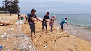 REZEKI TARIK PUKAT TEPI PANTAI MARANG