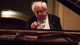 Grigory Sokolov - Schumann Novelletten Op.21 No.2 7 8 - Live 2000