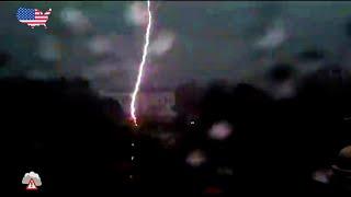 Minutes of lightning near the White House Washington D.C.