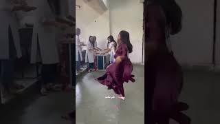 Farewell Viral dance  Beautiful Saree Girl  #share #shortsviral #shortsyoutube #viraloftheday