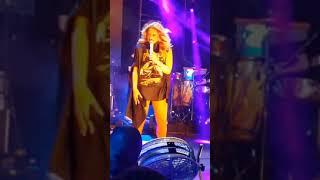 Hadise dehşet frikikler ve seksi dansı