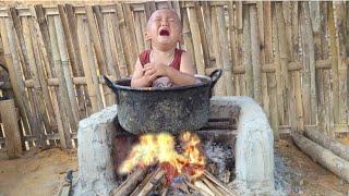 A 17 year old single mother took a saw and cut wood built a chair and bathed the abandoned boy.