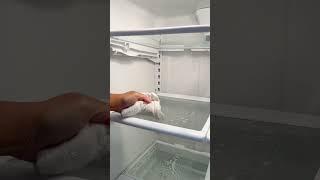 Let’s deep clean my refrigerator #deepclean #deepcleaning #refrigeratorcleaning