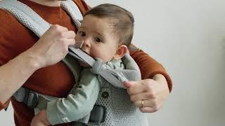 How to adjust the head support on Baby Carrier Harmony